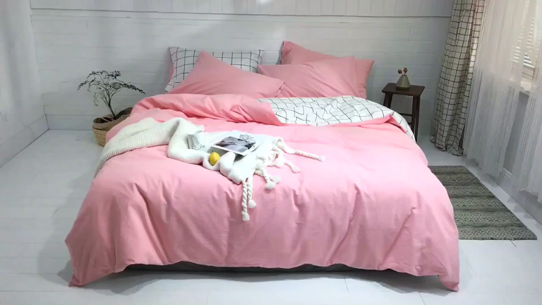 91家纺网 家纺一手货源 找家纺 梦家居 2019新款北欧全棉色织水洗棉拼色四件套 浅粉大格