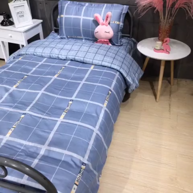 91家纺网 家纺一手货源 找家纺 棉生活 2019新款学生三件套 时间旅行蓝