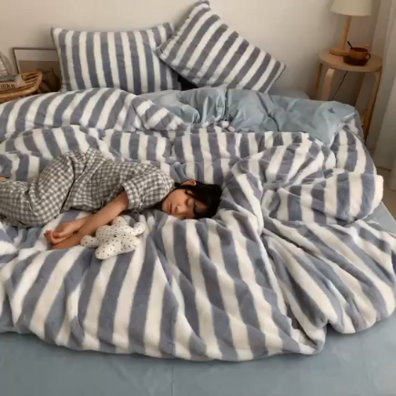 91家纺网 家纺一手货源 找家纺 2021兔兔绒四件套兔兔绒三件套（蓝条纹）