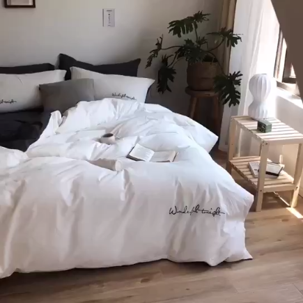 91家纺网 家纺一手货源 找家纺 怡家居 2019纯棉色织水洗刺绣简约款四件套床单款 白加灰