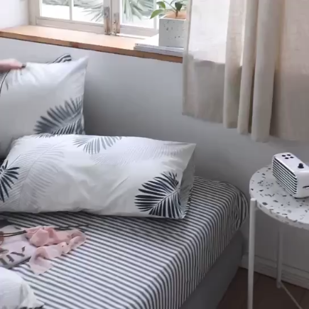 91家纺网 家纺一手货源 找家纺 怡家居 2019全棉斜纹印花小清新四件套 模拍图 羽叶