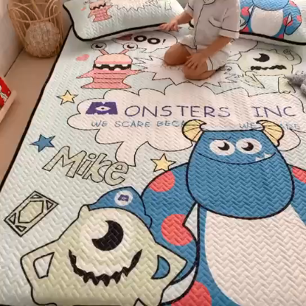 91家纺网 家纺一手货源 找家纺 萝莉家纺 数码印花水洗空调软席三件套（怪物世界）