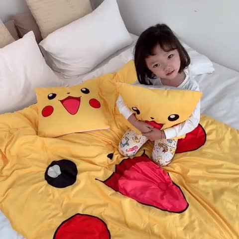 91家纺网 家纺一手货源 找家纺 星期八 2019皮卡丘系列豆豆被（模特图） 皮卡丘-1