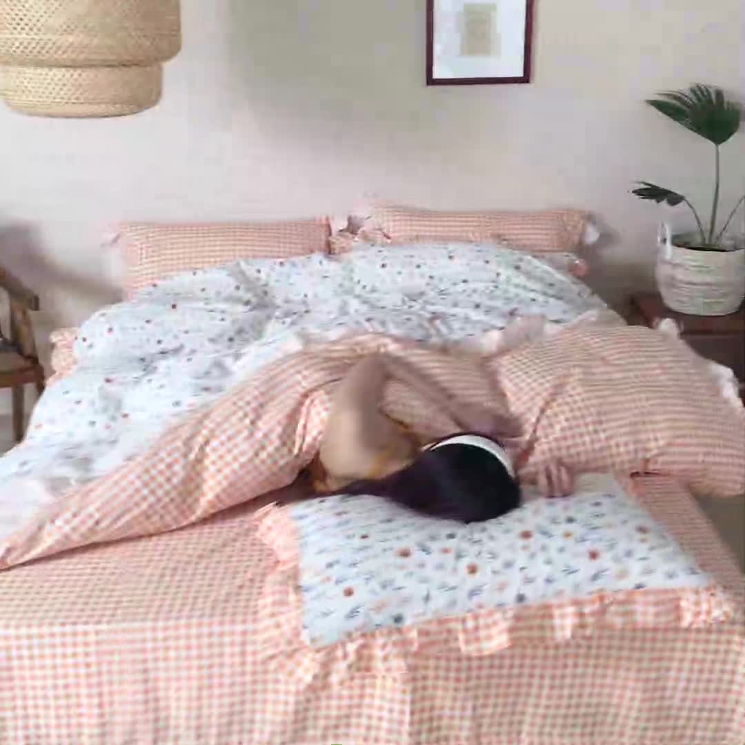 91家纺网 家纺一手货源 找家纺 忆生活 2020新款全棉韩版田园小碎花四件套小清新风格晨雾