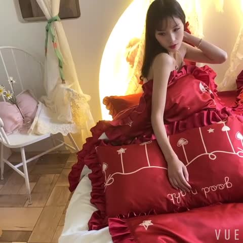 91家纺网 家纺一手货源 找家纺 欧冠 2020款水洗真丝绣花床裙款四件套 心动-红