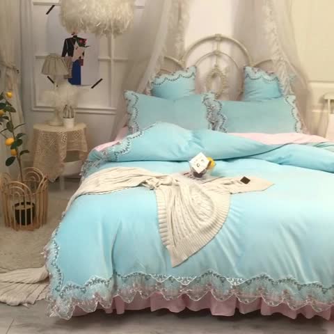 91家纺网 家纺一手货源 找家纺 欧冠 秋冬绒款花边款和毛巾绣四件套床裙款 花边款-慕蓝粉