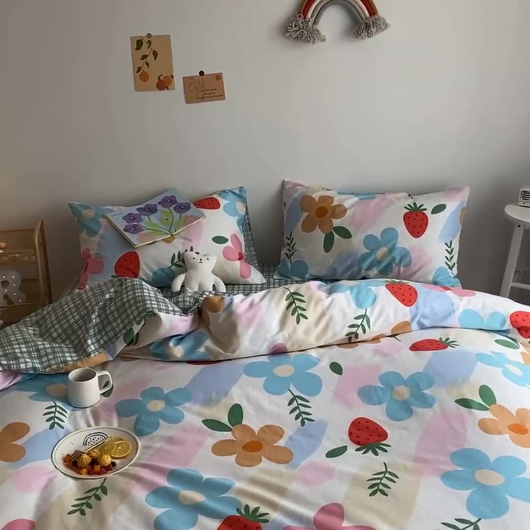 91家纺网 家纺一手货源 找家纺 星期八 2020新款全棉13070亲子四件套系列 草莓花花