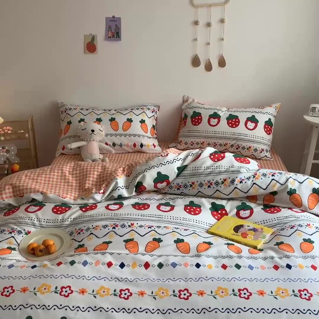 91家纺网 家纺一手货源 找家纺 星期八 2020新款全棉13070亲子四件套系列 草莓萝卜