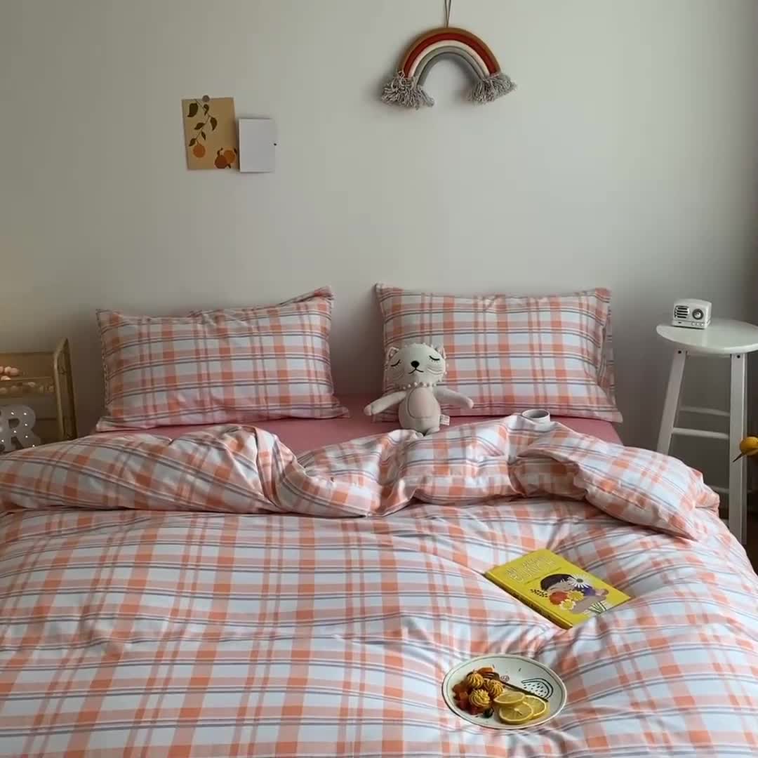 91家纺网 家纺一手货源 找家纺 星期八 2020新款全棉13070亲子四件套系列 粉格