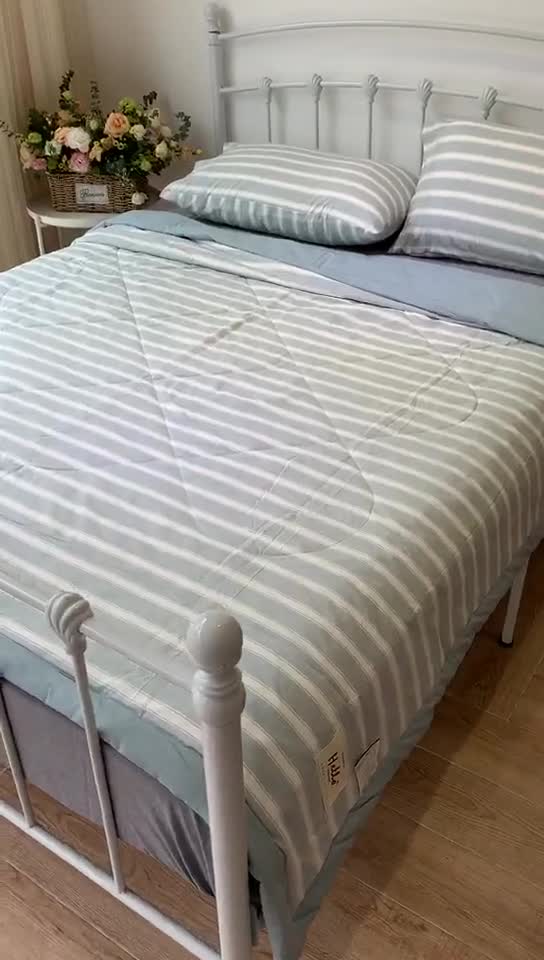 91家纺网 家纺一手货源 找家纺 久典家居 2020新款色织水洗棉夏被 蓝条