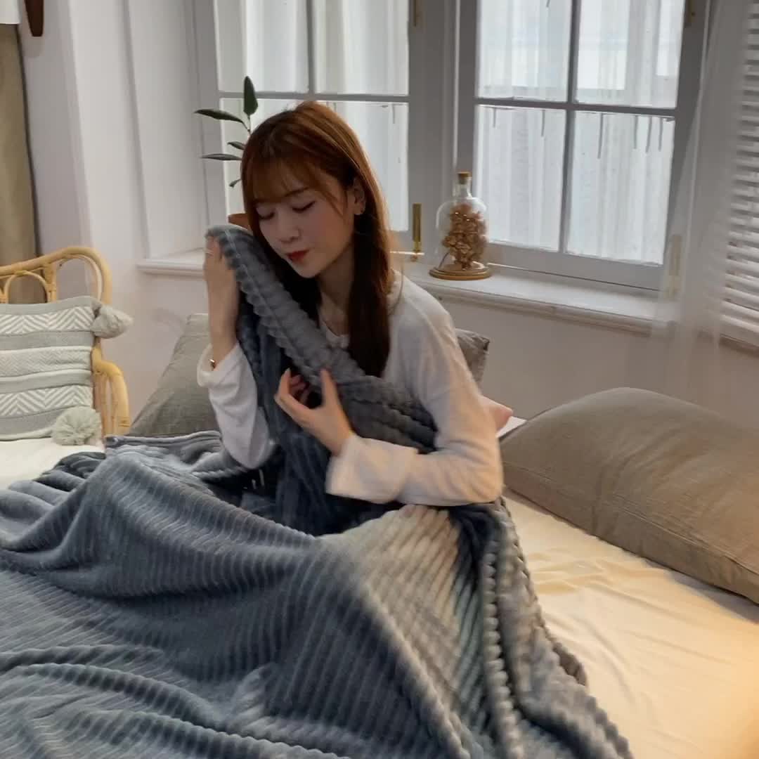 91家纺网 家纺一手货源 找家纺 羋多 2023新款魔法绒毛毯宝宝绒牛奶绒毯子 高级灰