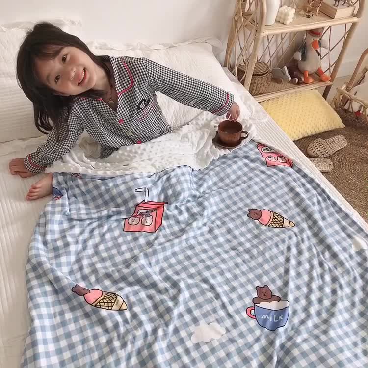 91家纺网 家纺一手货源 找家纺 星期八 2020新款A类针织棉豆豆毯 蓝格小熊