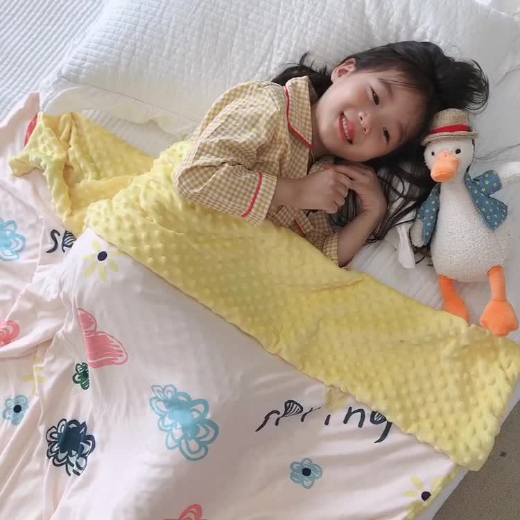 91家纺网 家纺一手货源 找家纺 星期八 2020新款A类针织棉豆豆毯 涂鸦花花