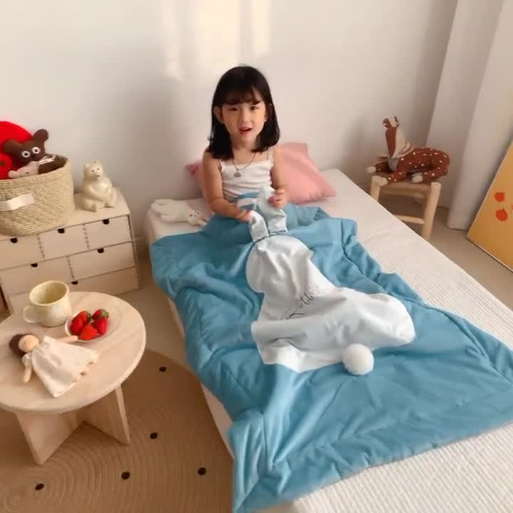 91家纺网 家纺一手货源 找家纺 被靠被 2021新款萌兔多功能盖毯 天蓝