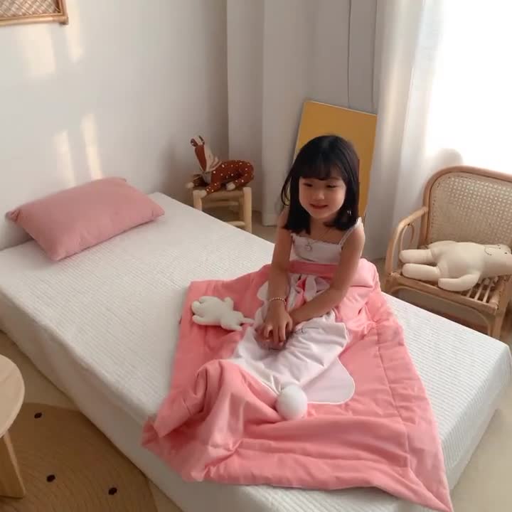 91家纺网 家纺一手货源 找家纺 被靠被 2021新款萌兔多功能盖毯 粉色