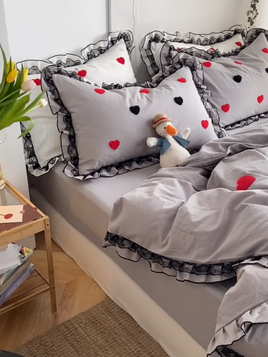 91家纺网 家纺一手货源 找家纺 淑女公社 2020新款公主风毛巾绣四件套 爱心-灰色