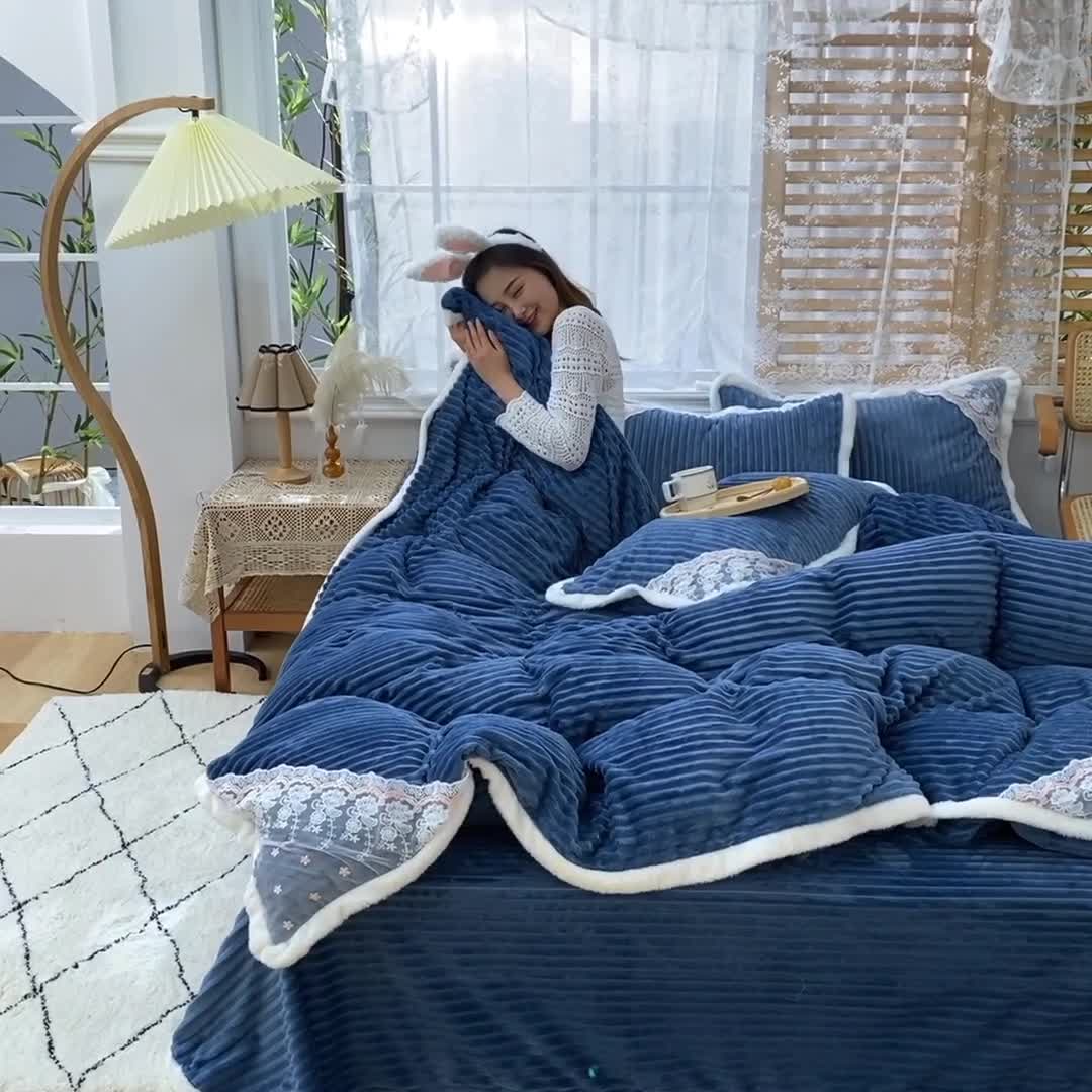 91家纺网 家纺一手货源 找家纺 欧冠 2020双面魔法绒兔兔绒蕾丝花边四件套 午夜蓝