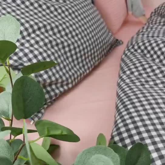 91家纺网 家纺一手货源 找家纺 淑女公社 2020新款棉加绒晚安宝贝四件套 灰白格加粉色绒