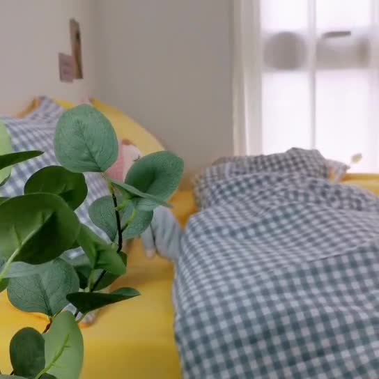 91家纺网 家纺一手货源 找家纺 淑女公社 2020新款棉加绒晚安宝贝四件套 蓝白格加黄色绒