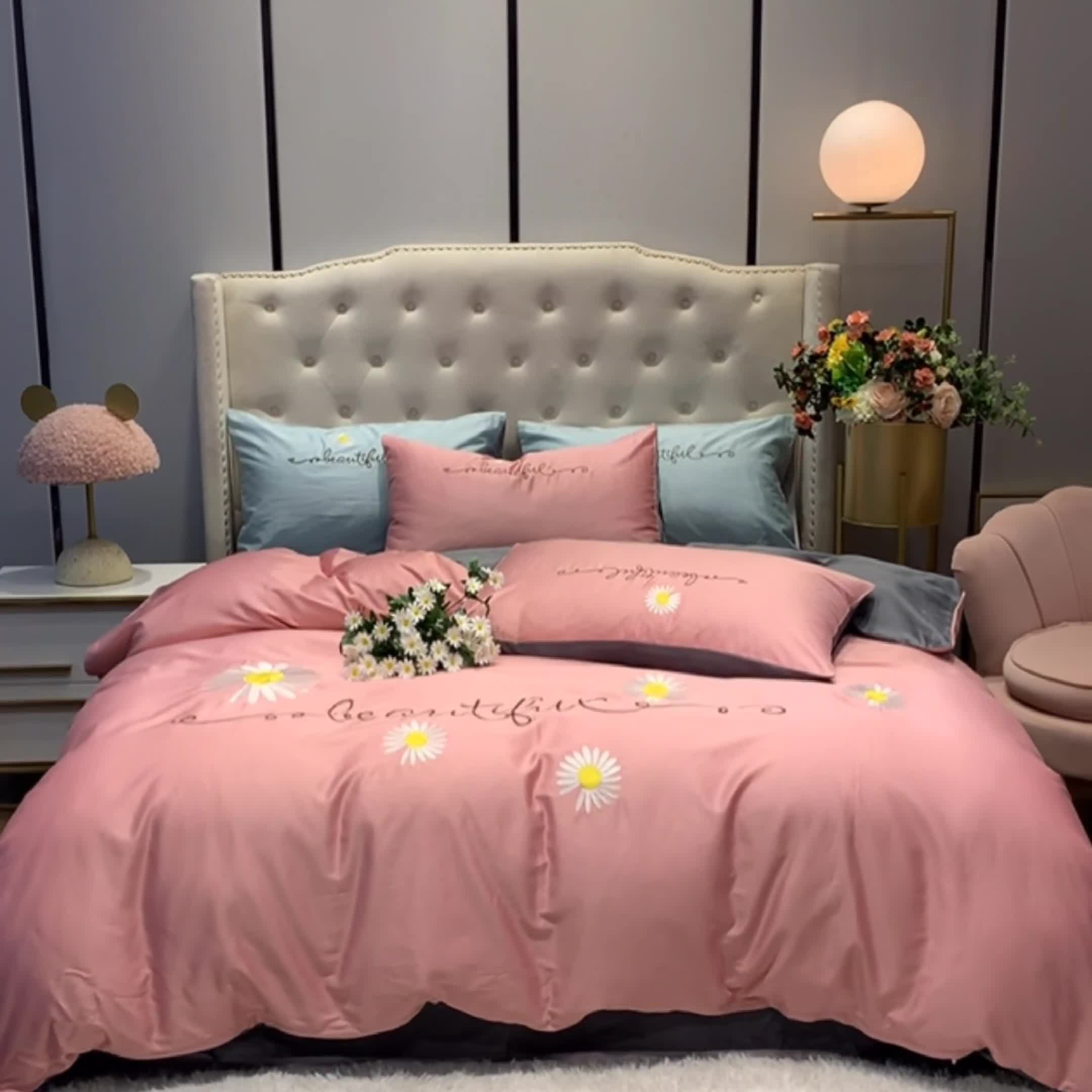 91家纺网 家纺一手货源 找家纺 眠帛家居 2020新款贡缎全棉绣花系列 雏菊豆沙