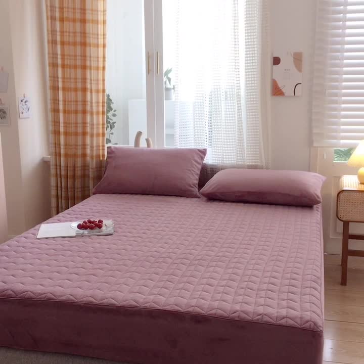 91家纺网 家纺一手货源 找家纺 法芙娜家纺  秋冬加厚牛奶绒夹棉床笠 吸湿排汗保暖 魅力紫