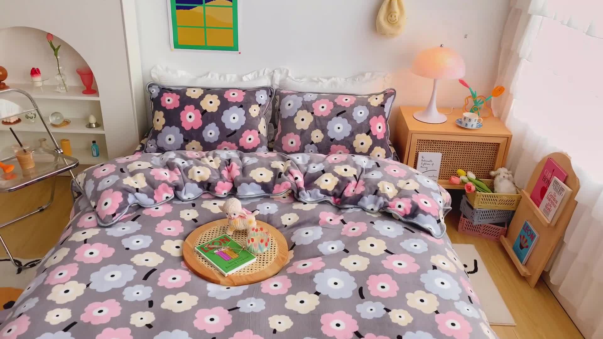 91家纺网 家纺一手货源 找家纺 顾里 2020新款韩国ins高端保暖牛奶绒套件 彩色小花