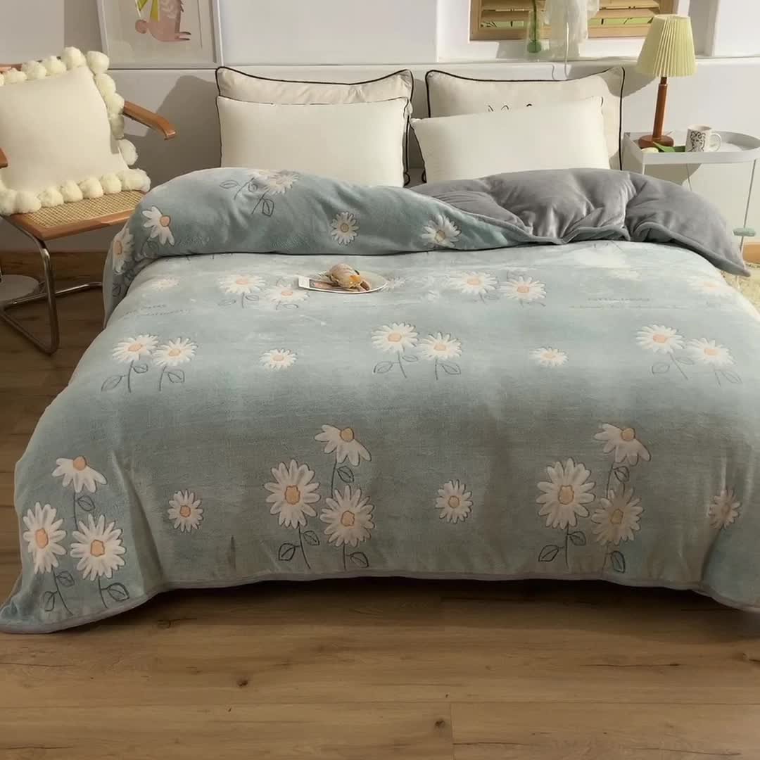 91家纺网 家纺一手货源 找家纺 甜之梦 2025新款310g雪花绒单品包边被套 浅绿之花