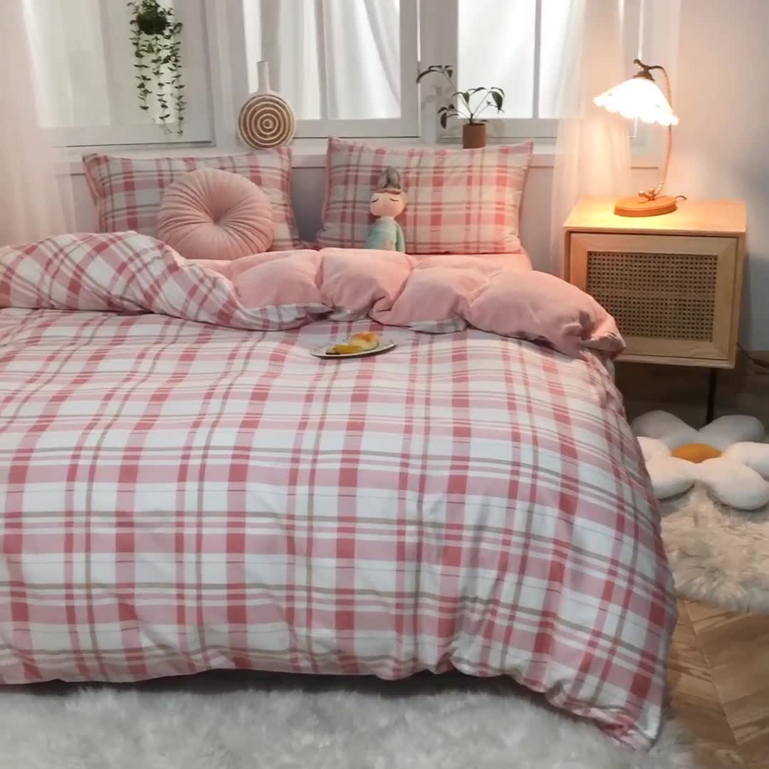 91家纺网 家纺一手货源 找家纺 一米阳光 2020新款全棉加牛奶绒四件套 草莓粉牛奶棉绒