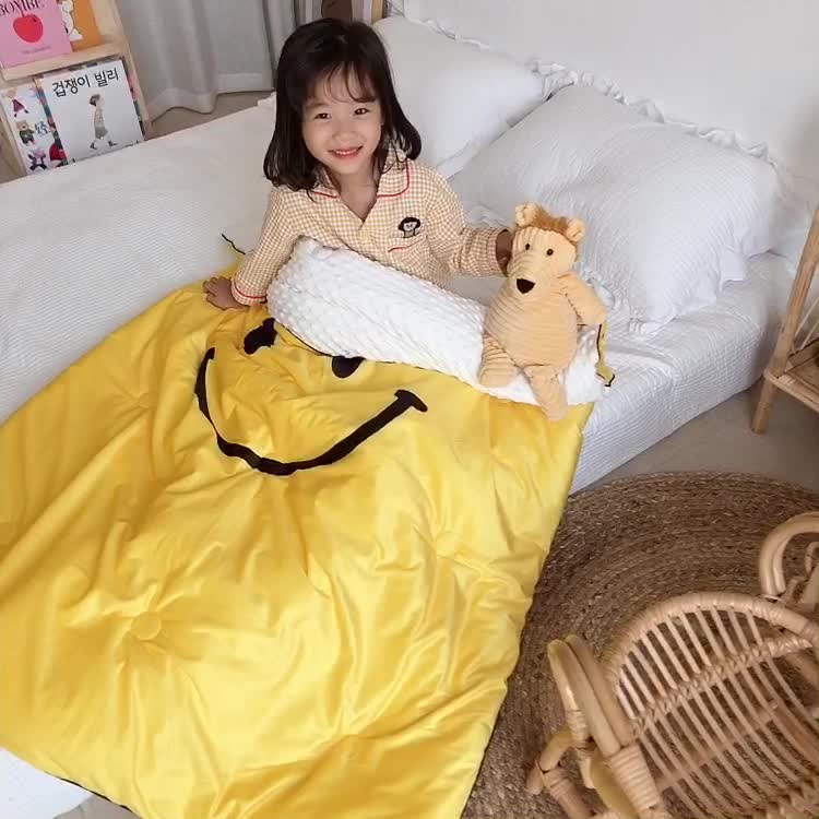 91家纺网 家纺一手货源 找家纺 星期八 2020新款双面绒豆豆被 笑脸