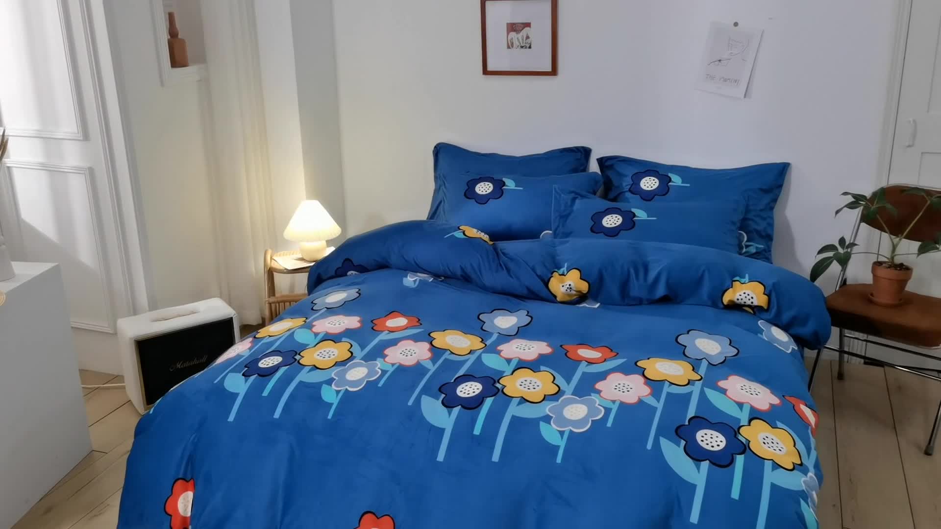 91家纺网 家纺一手货源 找家纺 纽缦 2020新款绒单层床裙四件套 花田梦蓝