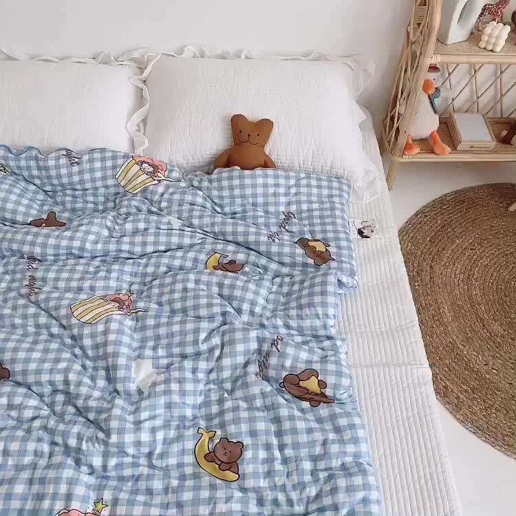 91家纺网 家纺一手货源 找家纺 星期八 2020新款婴儿裸睡级春秋冬被蓝格小熊