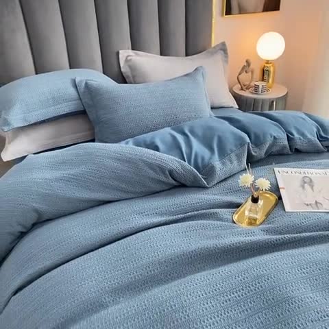 91家纺网 家纺一手货源 找家纺 三沁家居 2023新款华夫格立体提花磨毛保暖四件套 遇见-蓝灰