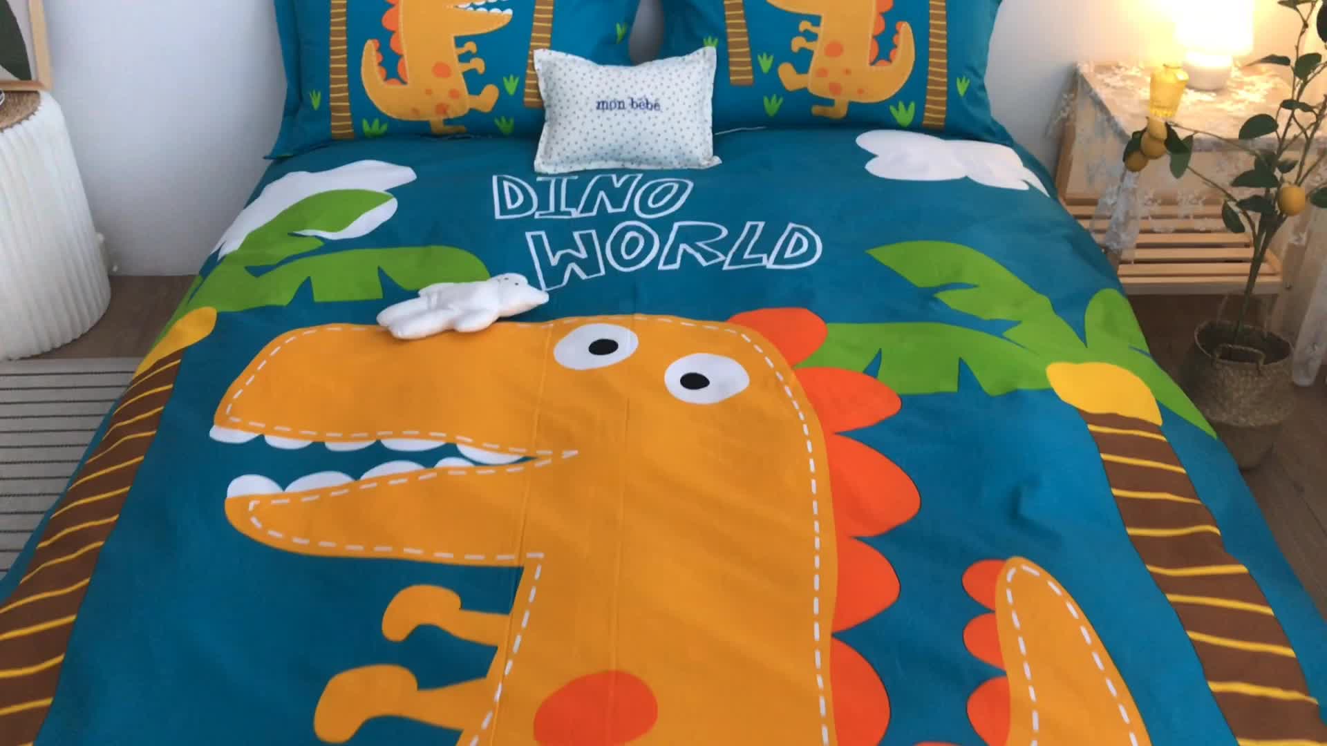 91家纺网 家纺一手货源 找家纺 金爱家 2021新款13372卡通全棉四件套 恐龙世界