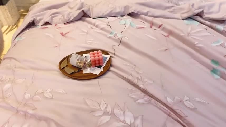 91家纺网 家纺一手货源 找家纺 娇逸 2021新款40天丝莫代尔镂空款夏凉被 江枫序