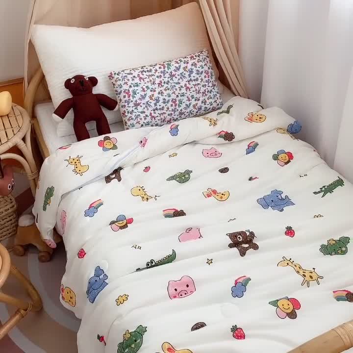 91家纺网 家纺一手货源 找家纺 星期八 2021新款裸睡大豆针织棉儿童夏被 动物园