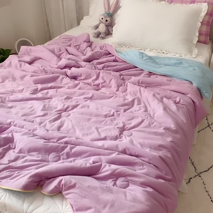 91家纺网 家纺一手货源 找家纺 星期八 2021新款马卡龙大豆针织棉夏被 粉紫-蓝