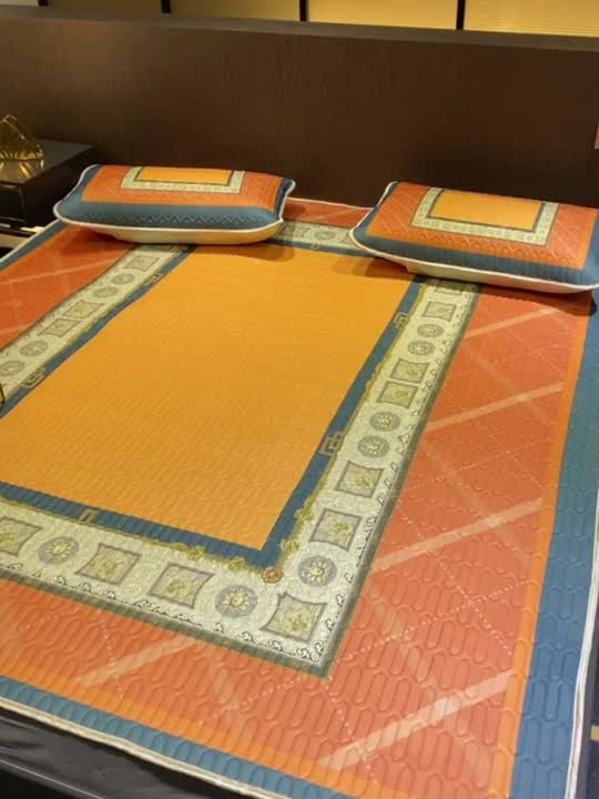 91家纺网 家纺一手货源 找家纺 凡客 2022春夏新款大版数码印花凉感丝乳胶凉席三件套 半醉