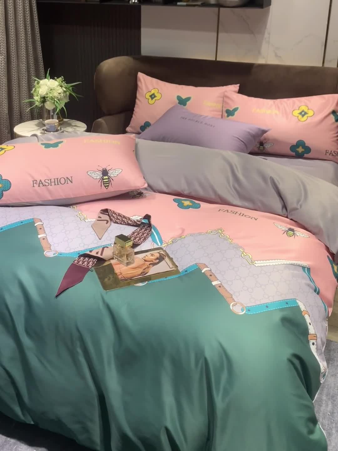 91家纺网 家纺一手货源 找家纺 凡客 2021春夏新款60支水洗真丝数码印花四件套轻奢风系列 简爱