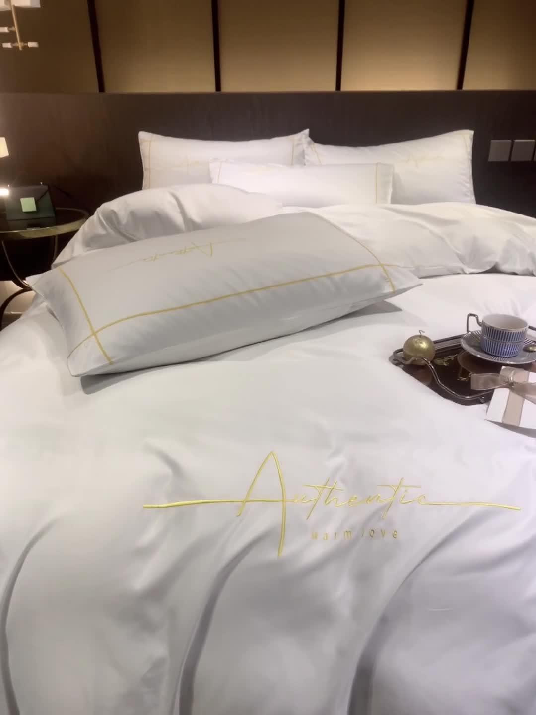 91家纺网 家纺一手货源 找家纺 凡客 2021春夏新款60支水洗真丝绣花四件套 圣卡罗-白色