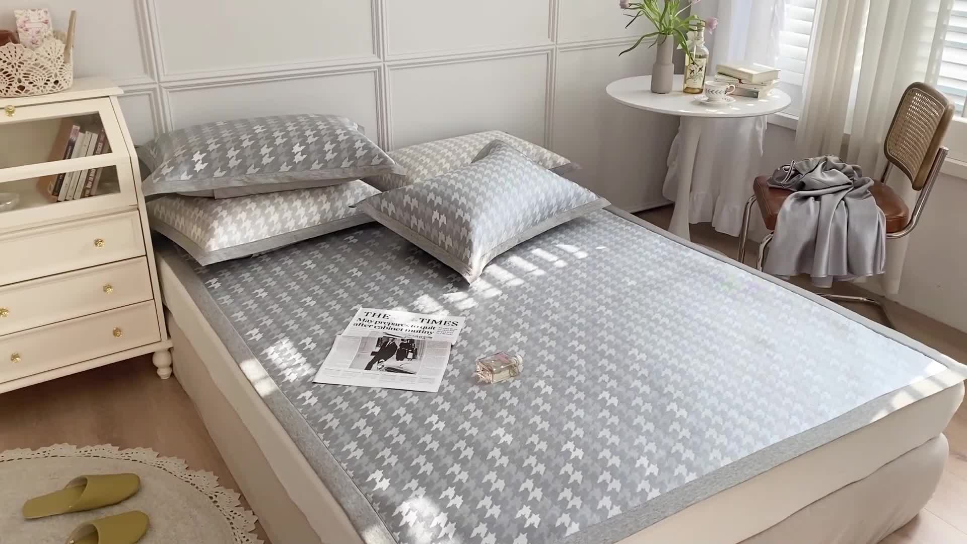 91家纺网 家纺一手货源 找家纺 涞澳家纺 2021新款凉席三件套-千鸟格 千鸟格-深灰