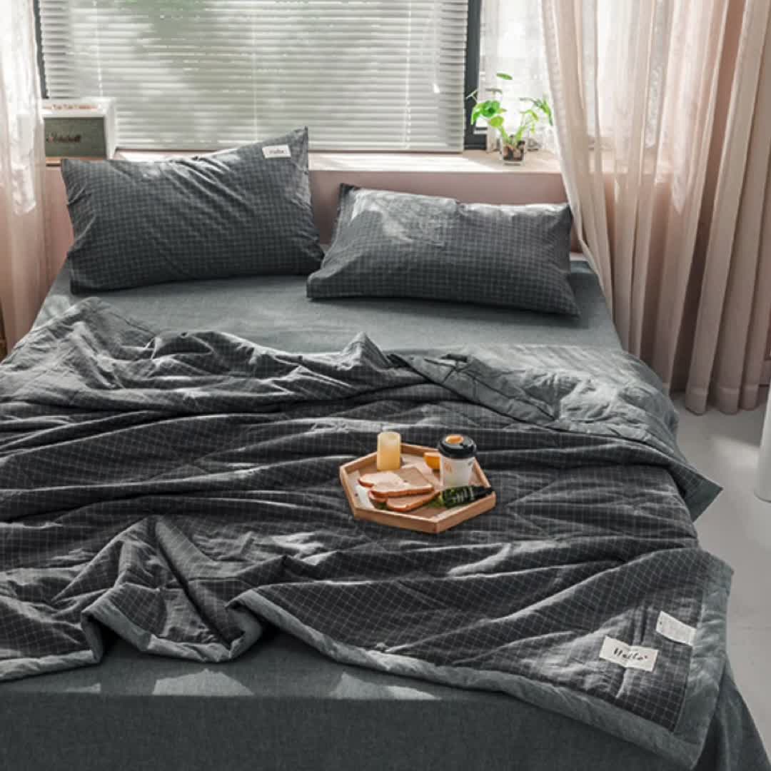 91家纺网 家纺一手货源 找家纺 久典 新款全棉色织水洗棉大豆被夏被四件套 小灰格