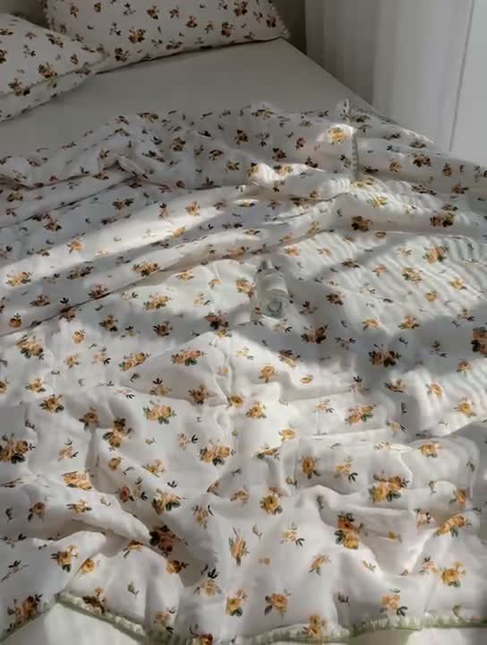 91家纺网 家纺一手货源 找家纺 洋铭区 2021新款双层纱夏被 碎花情人