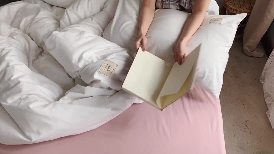 91家纺网 家纺一手货源 找家纺 雅居纺 2022新款全棉水洗棉四件套 白+绅士红