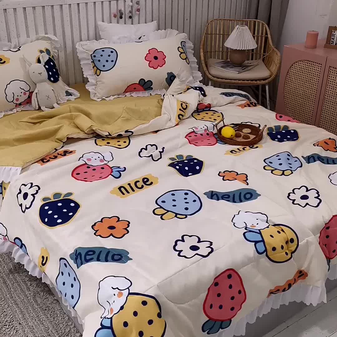 91家纺网 家纺一手货源 找家纺 米莱 2021新款花边款亲肤夏被四件套 草莓爱恋