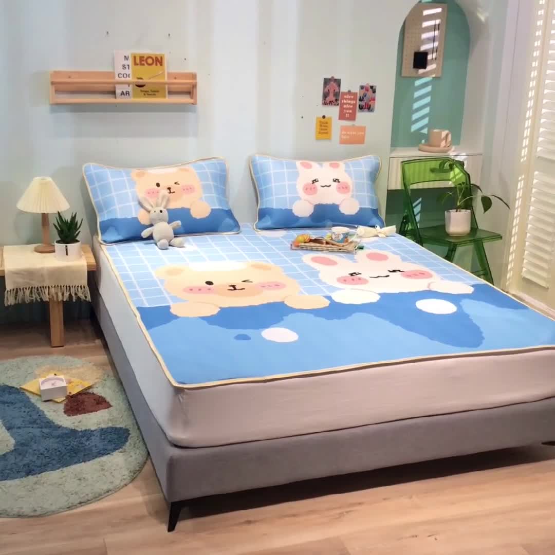 91家纺网 家纺一手货源 找家纺 塔塔 2025新款凉感丝大版印花软席凉席三件套 兔兔熊