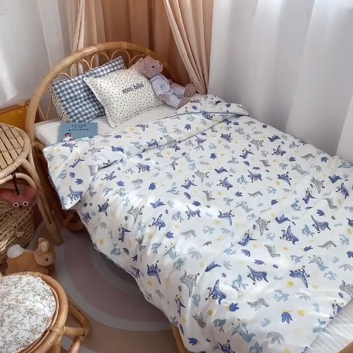 91家纺网 家纺一手货源 找家纺 星期八 2021新款全棉卡通儿童夏被 小恐龙