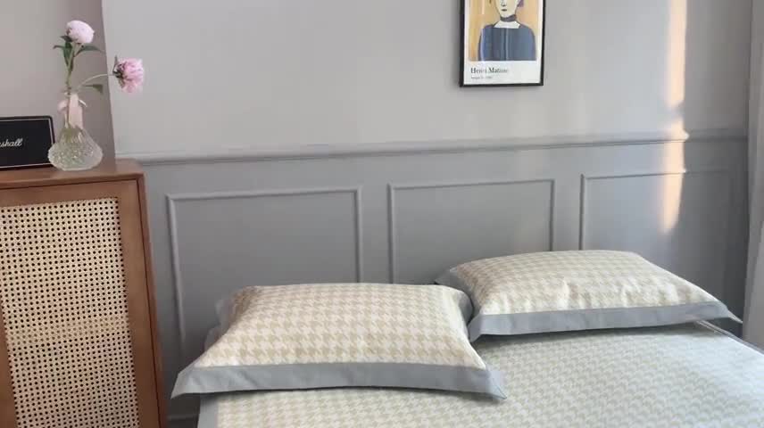 91家纺网 家纺一手货源 找家纺 时年家纺 2021新款千鸟格和肌理纹水洗冰露丝养生凉席 千鸟格-柠檬