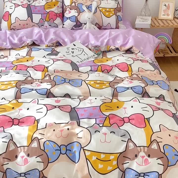 91家纺网 家纺一手货源 找家纺 2022年新款卡通系列全棉印花四件套实拍图直播爆款 喵喵聚会