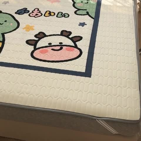 91家纺网 家纺一手货源 找家纺 慕尚2025实拍图大版乳胶席 快乐伙伴