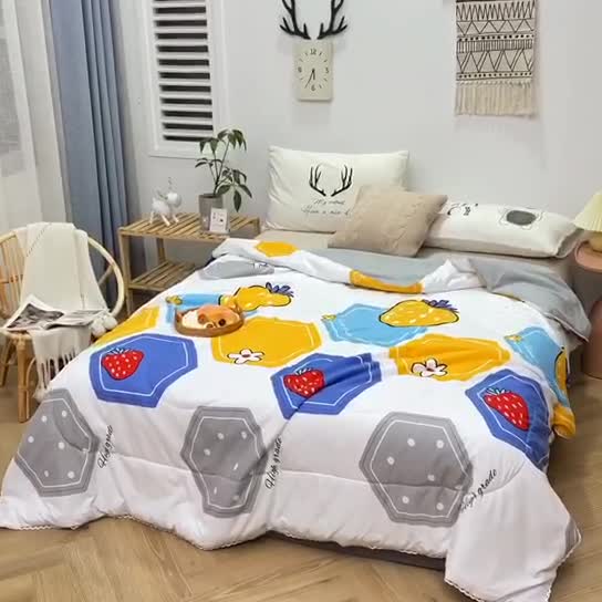 91家纺网 家纺一手货源 找家纺 畅销被业2024新款水洗棉夏被夏凉被 几何草莓